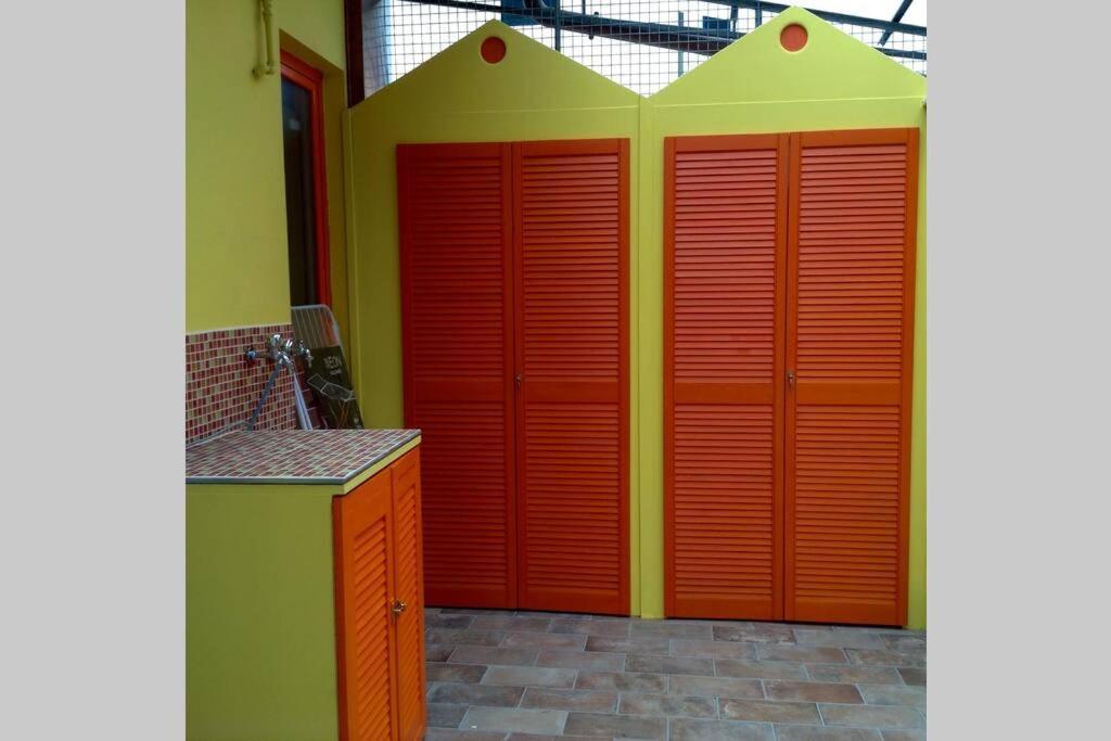 Attico Incerpi, Terrazza Sui Tetti Di Montecatini Terme Apartment Luaran gambar