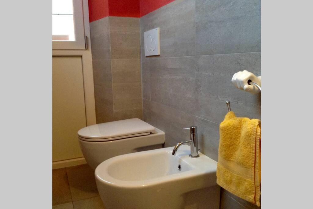 Attico Incerpi, Terrazza Sui Tetti Di Montecatini Terme Apartment Luaran gambar