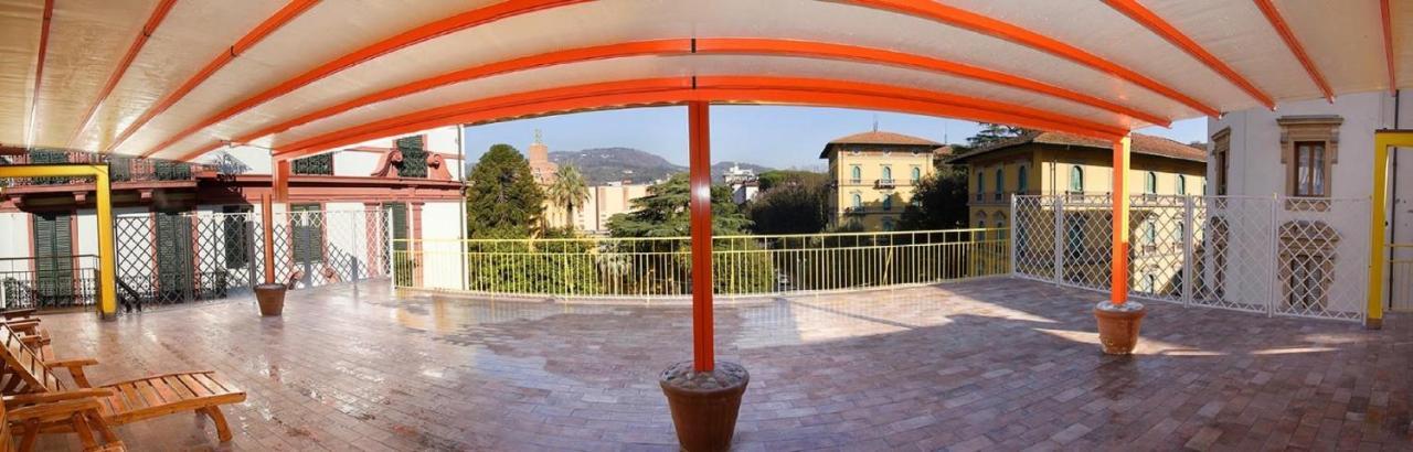 Attico Incerpi, Terrazza Sui Tetti Di Montecatini Terme Apartment Luaran gambar