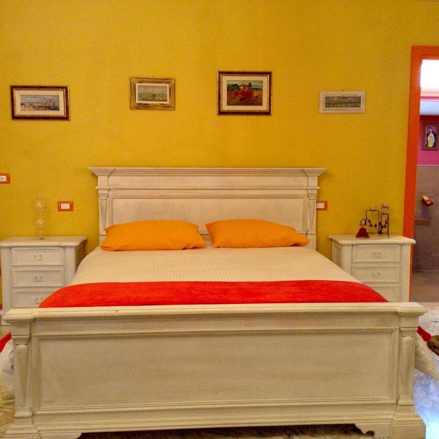 Attico Incerpi, Terrazza Sui Tetti Di Montecatini Terme Apartment Luaran gambar