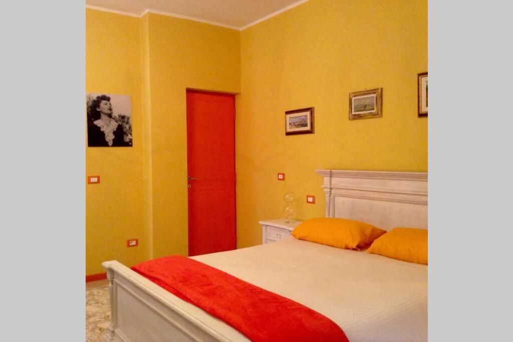 Attico Incerpi, Terrazza Sui Tetti Di Montecatini Terme Apartment Luaran gambar